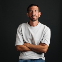 Valentin B. Email