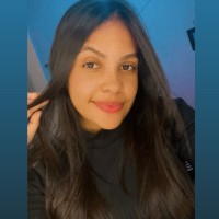 Solar Coca-Cola Employee Iris Alves's profile photo