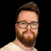 Daniel Åkesson Email