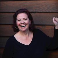 Beacon Arts Group Employee Robin Irwin's profile photo