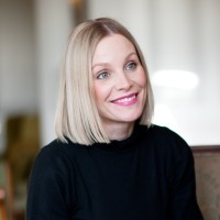 Hello Sales Employee Denise Warner's profile photo