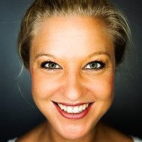 Julia Stege Email