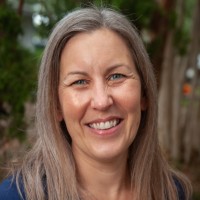 Marian Munkvold-Saunders Email