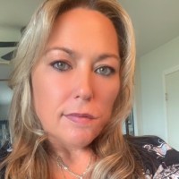 Price Electronics Employee Diana Jost's profile photo