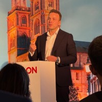 Aon Employee Raphael Schmid's profile photo