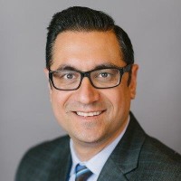Stratos Wealth Employee Hooman Omidpanah's profile photo