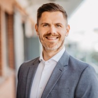 Lukas Reineke Email