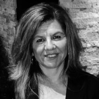 Viviana de la Cruz Email & Phone Number