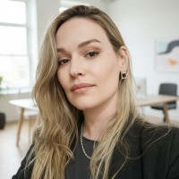 Elisa Gargiulo Email