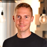 Victor Midholm Email
