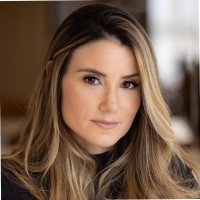 Marcela Barros Email