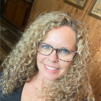 Structure Medical Employee Suzanne Ogstad's profile photo