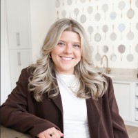 Caroline O'Connor Email