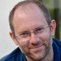 Pfizer Employee Simon P.'s profile photo