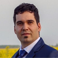 Gergely Verasztó Email