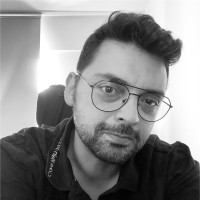 Aras Akın Email