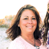 Suzie Nichols Email & Phone Number
