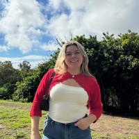Chloe Zarraonandia Email & Phone Number