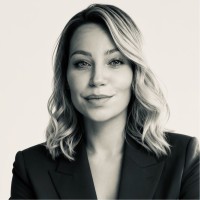 Anna Zagubiniak Email