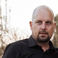 aperi Employee P e T e R H e R's profile photo