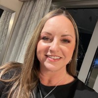 Universal Lending Employee Jenn Bond's profile photo