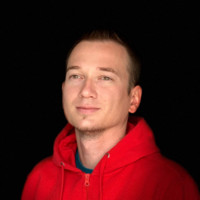Tomáš Pavlacký Email