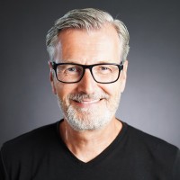 Oliver Schlink Email