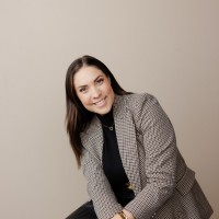 Ellie Robinson Email & Phone Number