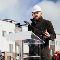 Diego Mandelbaum Email & Phone Number