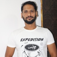 Kshitij Solanki Email