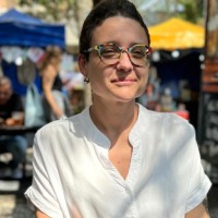 Débora Cabral Email