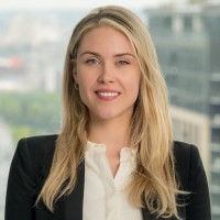 Alexandra Raveling Email
