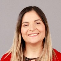 Lénia Matos Email