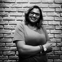 Cassiana Santos Email