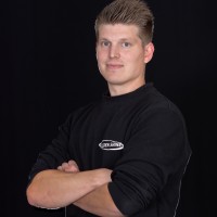 Ville Hellgren Email