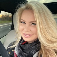 Doll 10 Beauty Employee Doris Dalton's profile photo