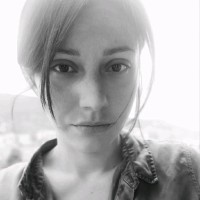Ena Saveva Email