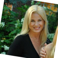 Macy's Employee Lisa Hamlin's profile photo