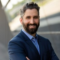 Niko Pomakis Email