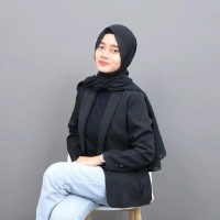 ESG Intelligence Employee Ilona Aurellia's profile photo