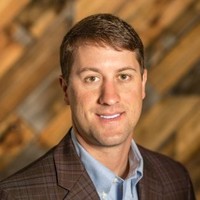 E-mail e número de telefone de Tyler Lusk