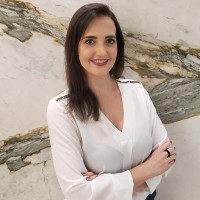 Renata Caixeta Email