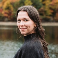 Caroline Hoyt Email & Phone Number