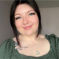Chloe Whyte Email