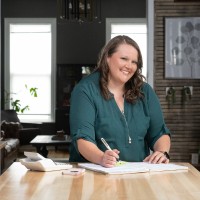 Alicia Fosbinder Email & Phone Number