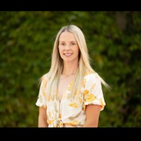 Dsmile Employee Sarah Trainer's profile photo