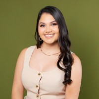 María Benavides Email