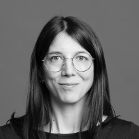 Maja B. Email
