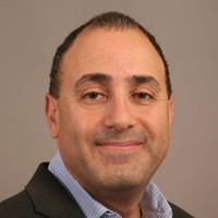 Fast Retailing Employee Avi Mosden's profile photo