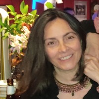 Araceli Mata Gil Email